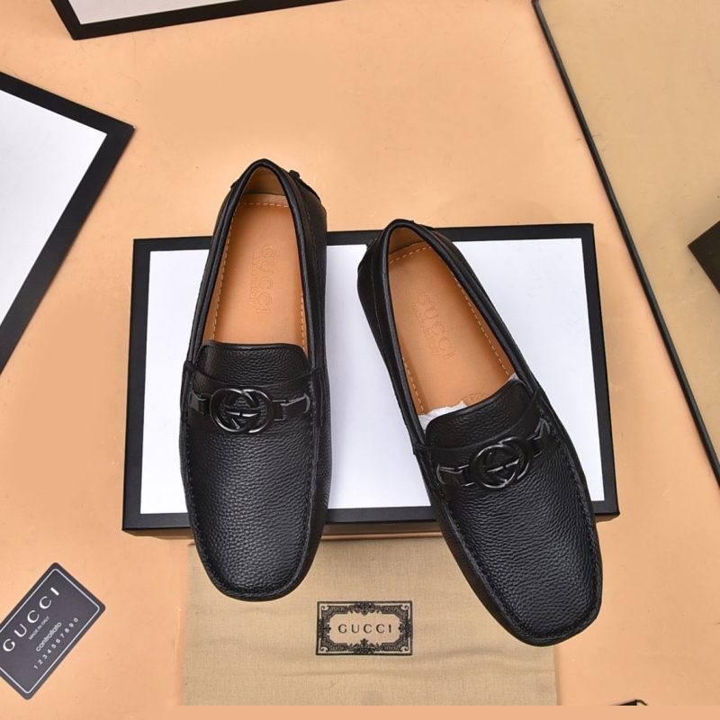 G*u*i leather shoes